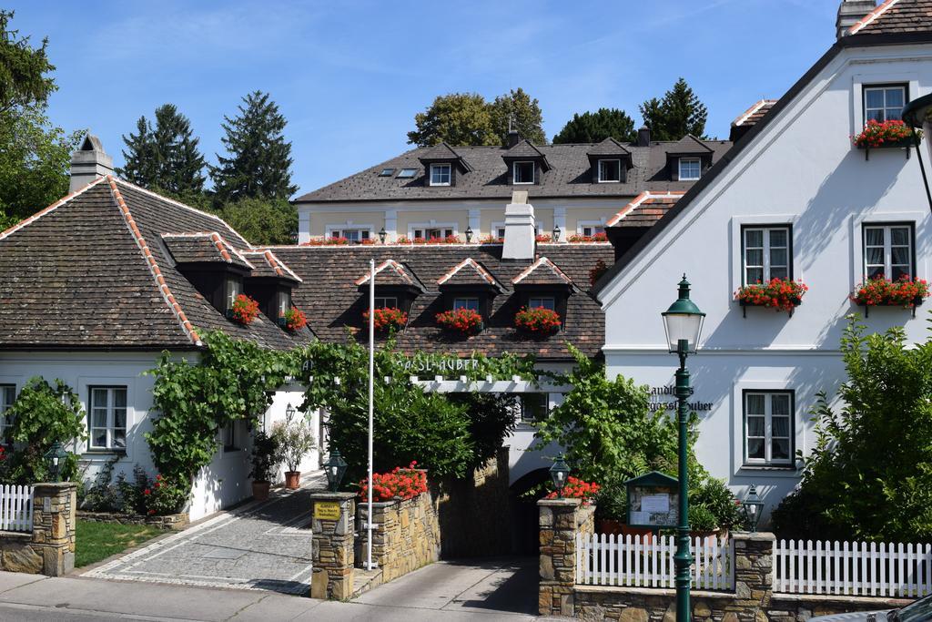Hotel Landhaus Fuhrgassl-Huber Viena Exterior foto