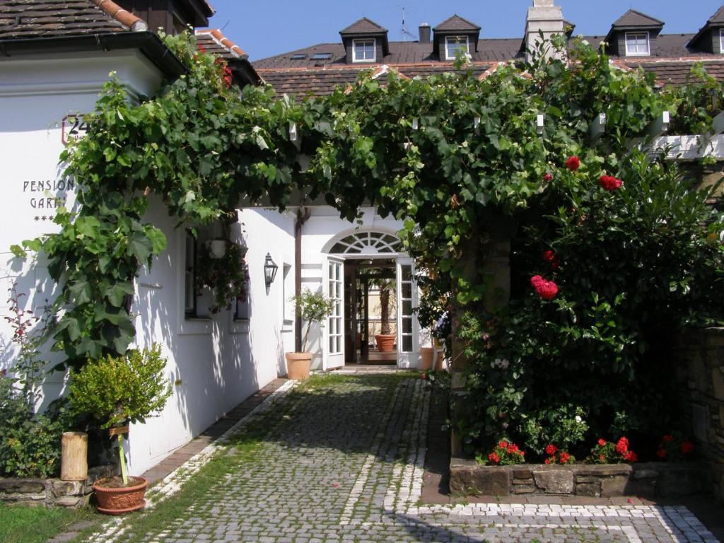 Hotel Landhaus Fuhrgassl-Huber Viena Exterior foto
